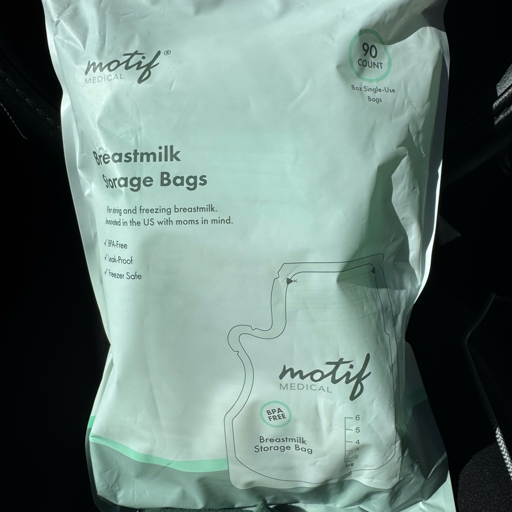 Motif Medical Breast Milk Storage Bags 8oz Single Use Bags 90 count